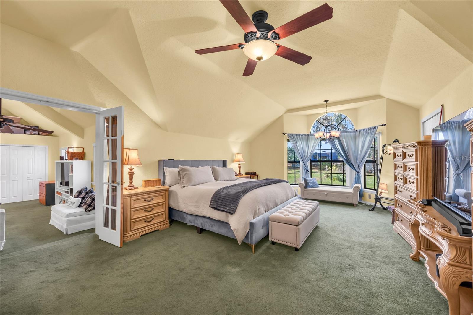 Image 43 of 89 For 1217 Edgewood Ranch Road