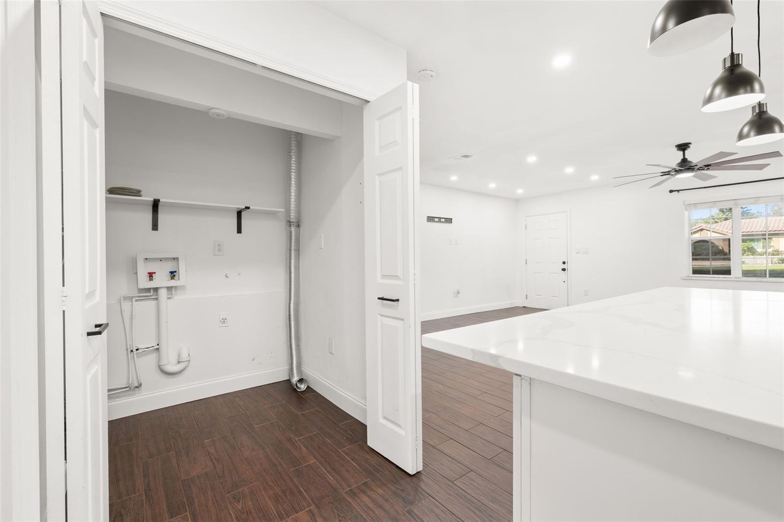 Image 22 of 70 For 830 Faith Street