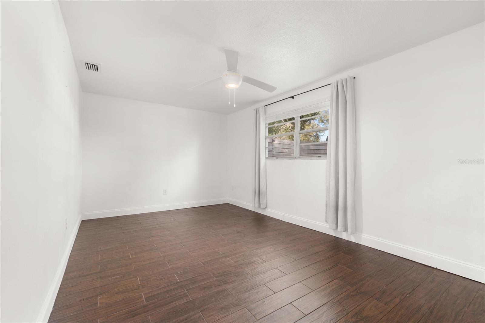 Image 25 of 70 For 830 Faith Street