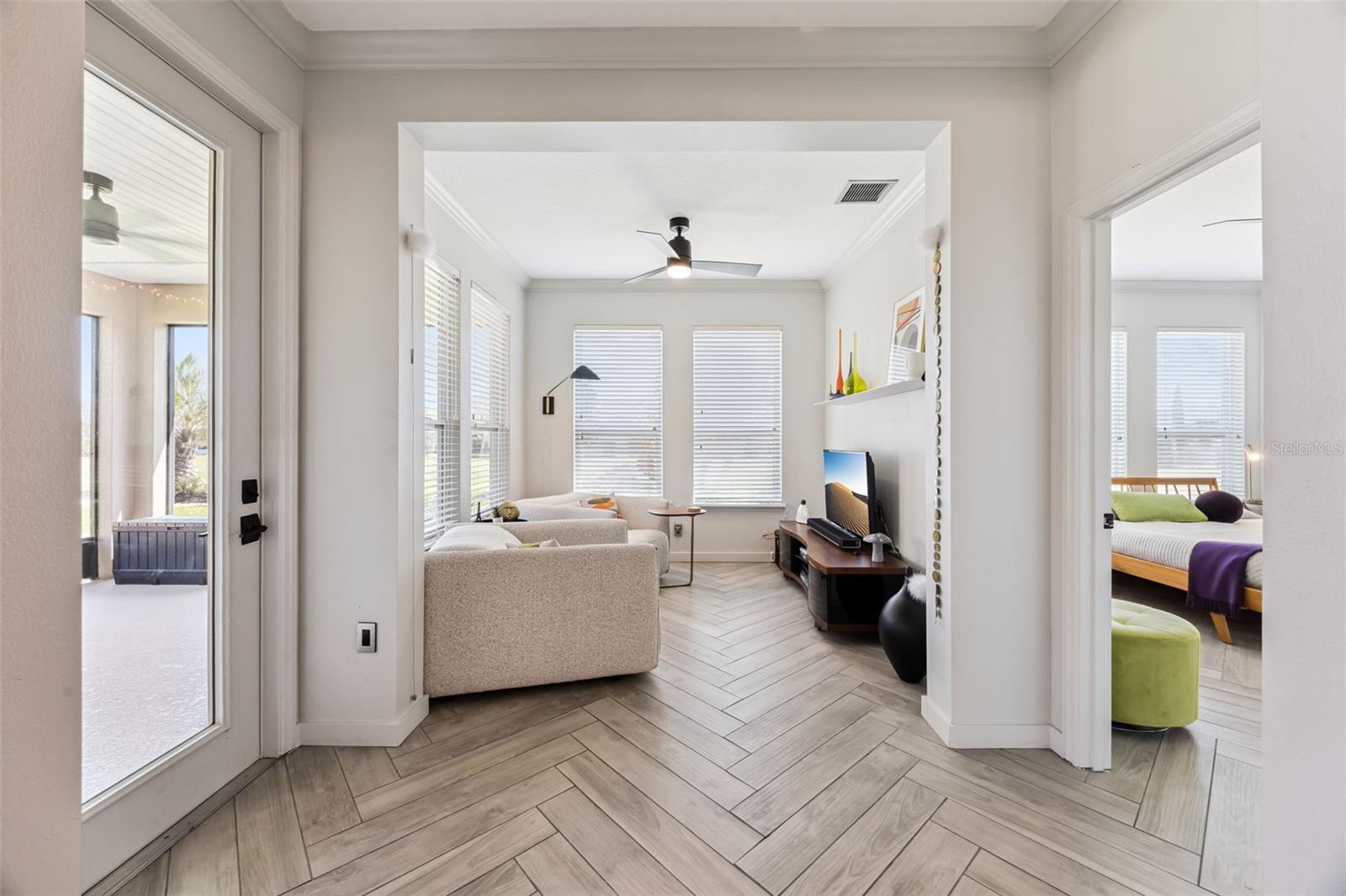 Image 10 of 45 For 371 Salt Marsh Lane