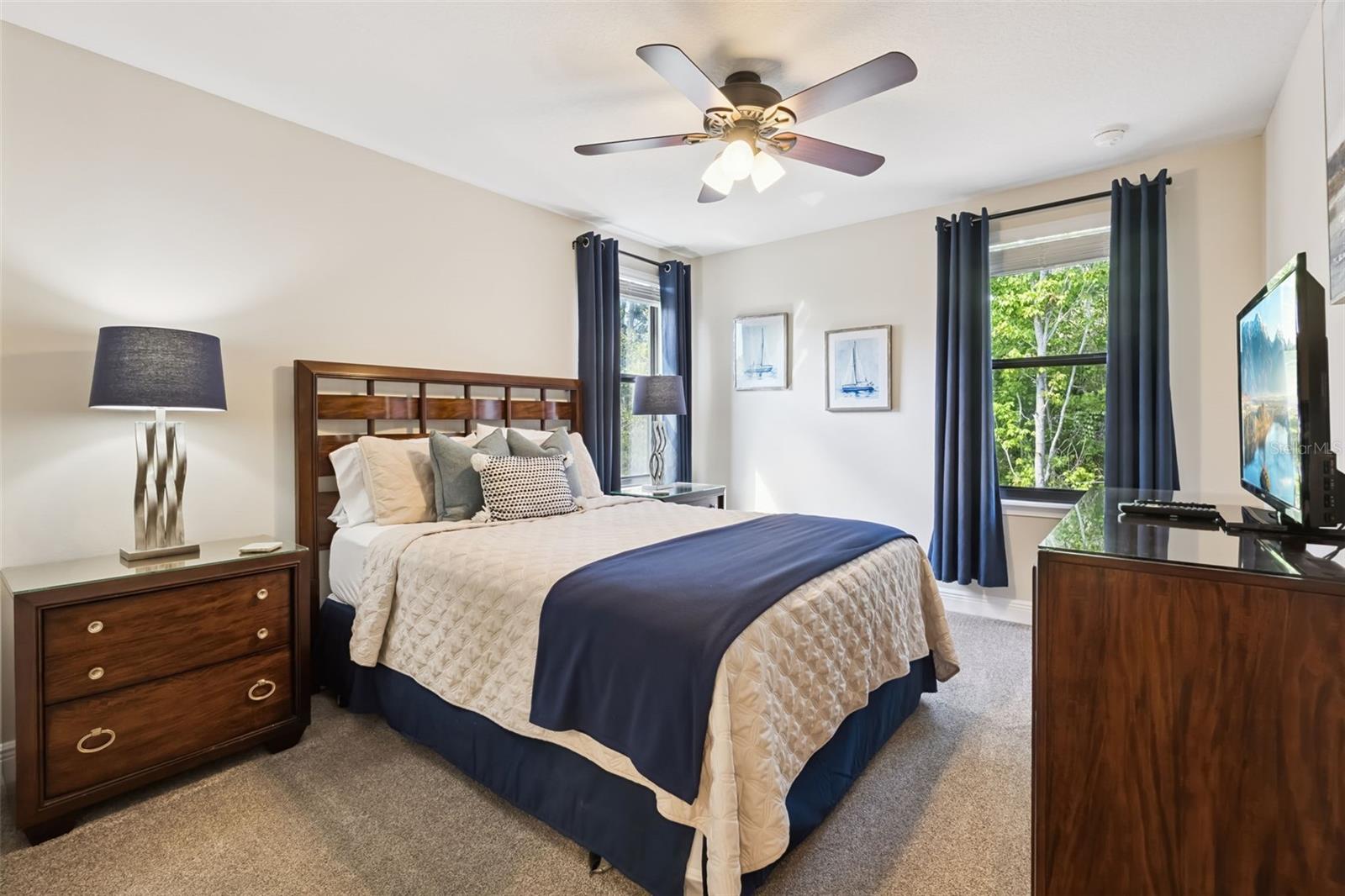 Image 13 of 25 For 8147 Roseville Boulevard