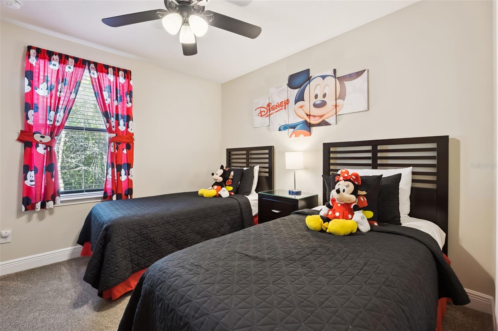 Image 19 of 25 For 8147 Roseville Boulevard