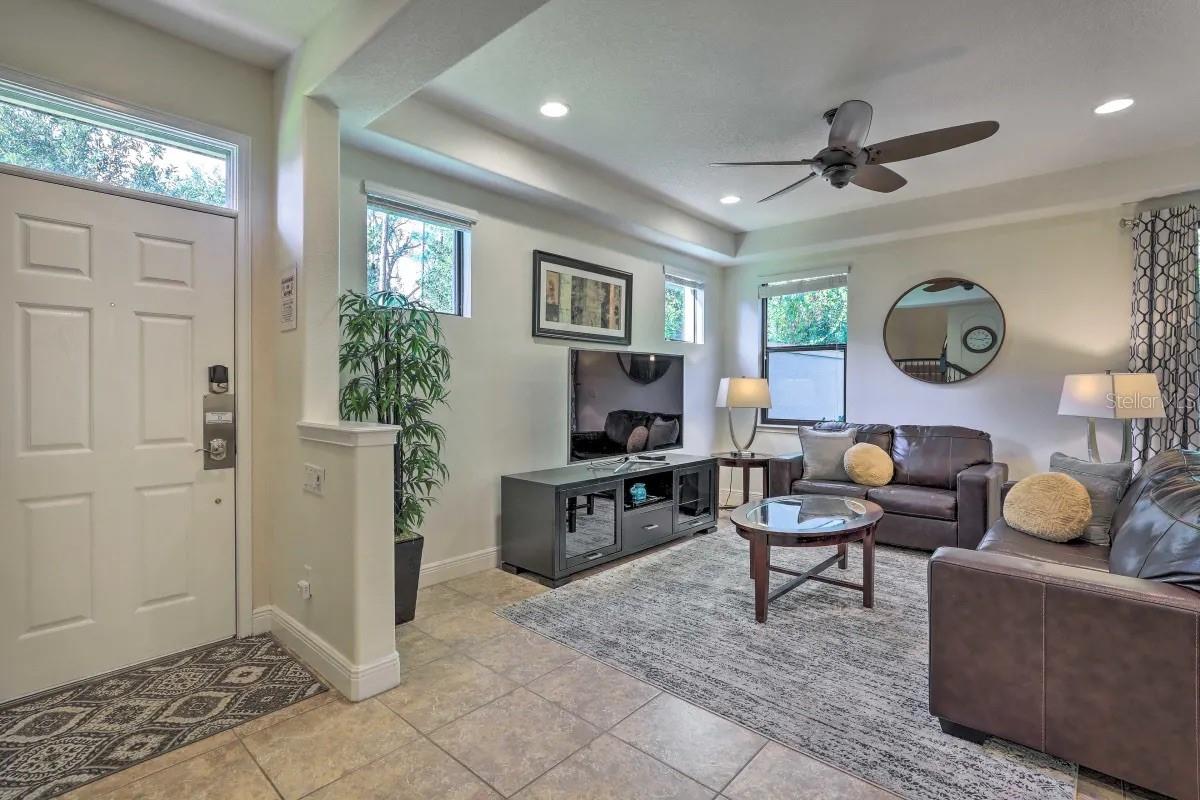 Image 2 of 25 For 8147 Roseville Boulevard