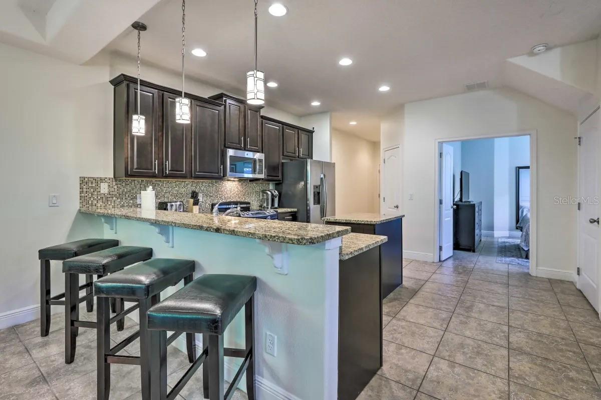 Image 5 of 25 For 8147 Roseville Boulevard