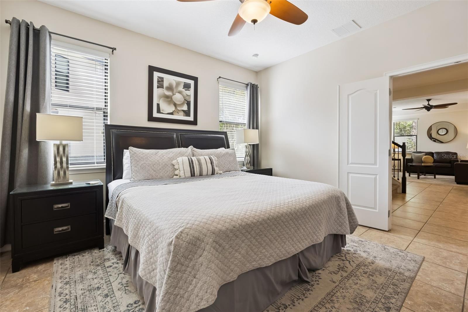 Image 7 of 25 For 8147 Roseville Boulevard