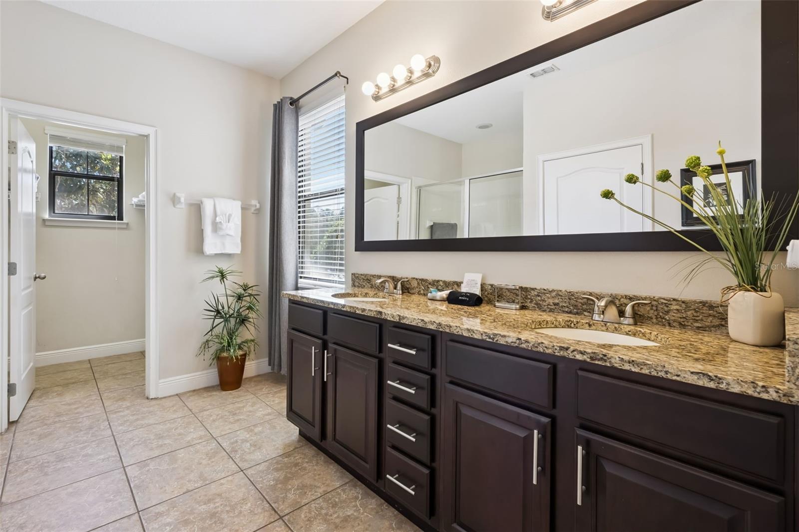 Image 9 of 25 For 8147 Roseville Boulevard