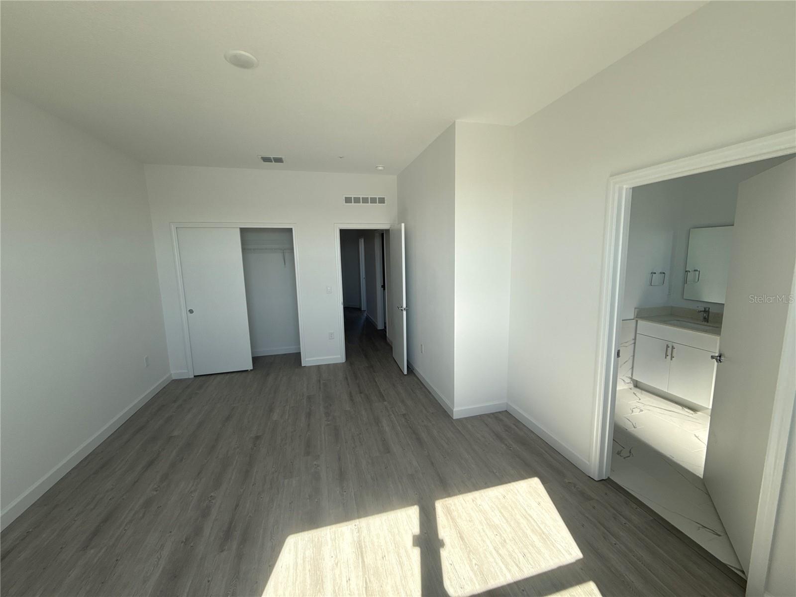 Image 25 of 35 For 420 Famagusta Drive