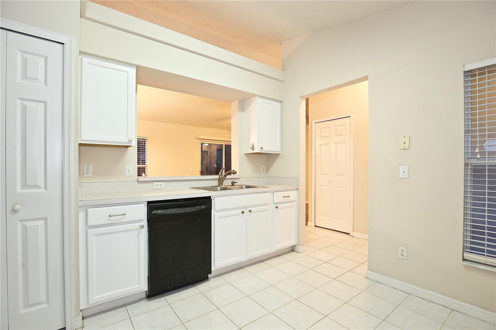 Image 8 of 19 For 10819 Siena Drive