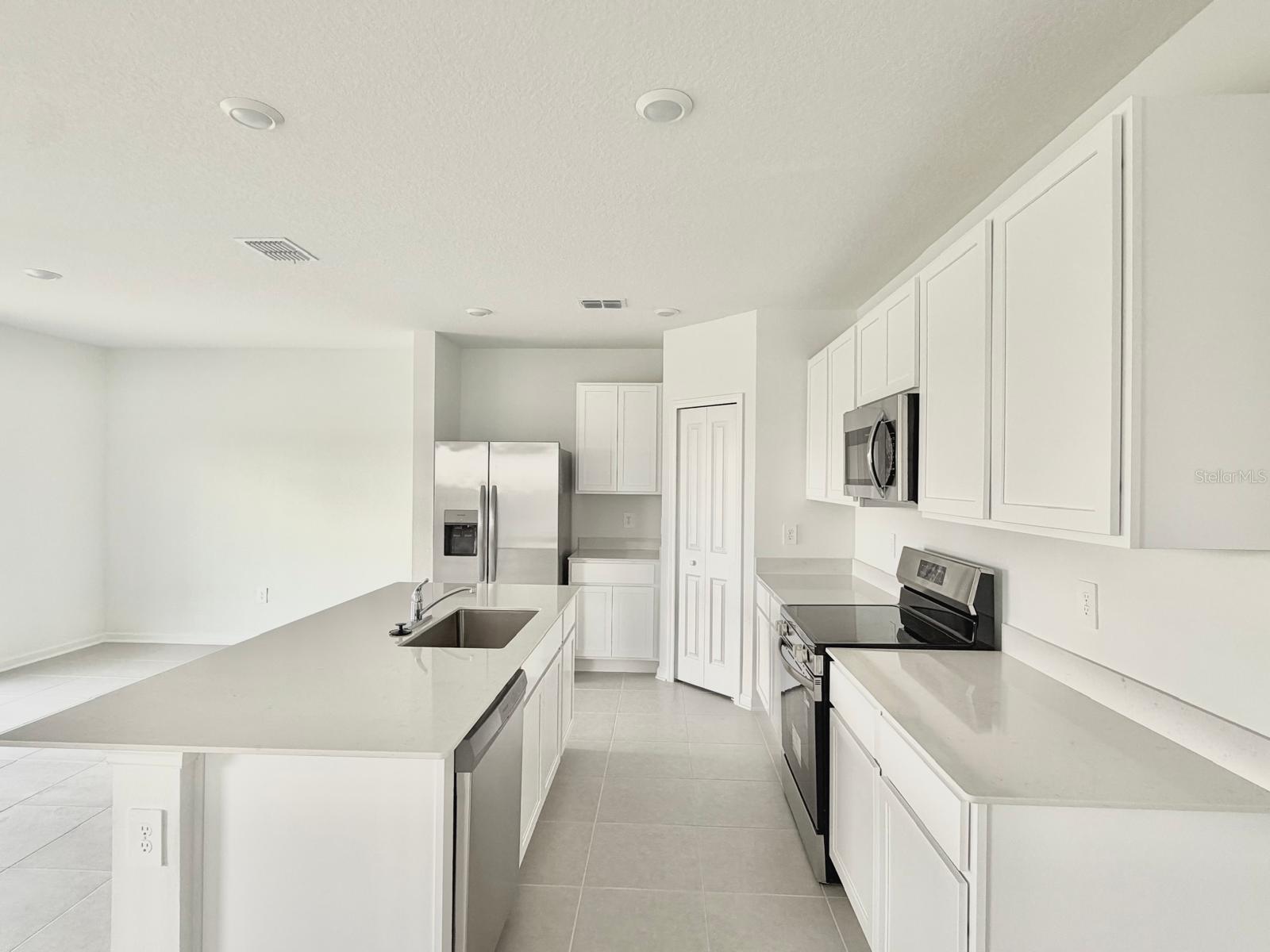 Image 4 of 21 For 3627 Hardman Drive