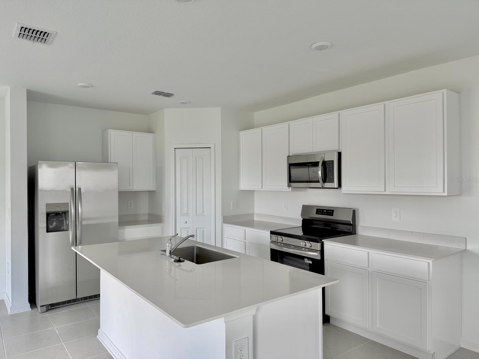 Image 5 of 21 For 3627 Hardman Drive