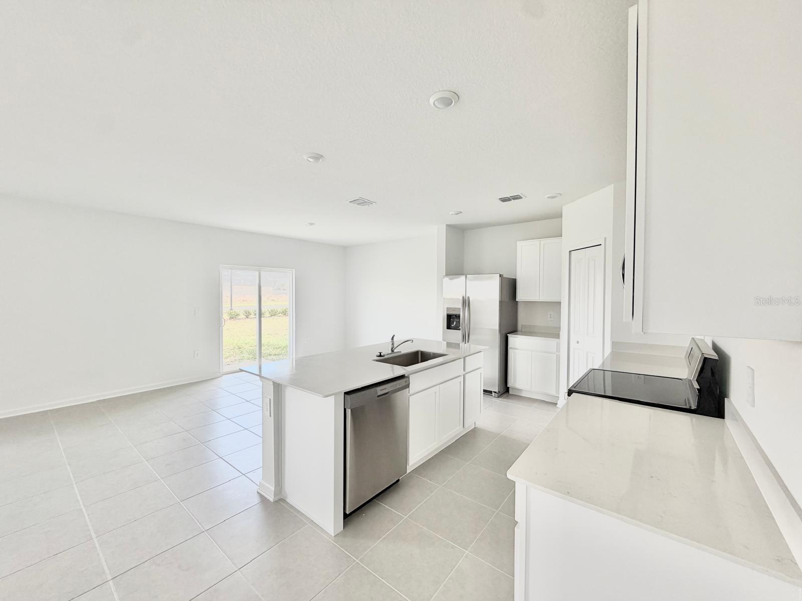 Image 6 of 21 For 3627 Hardman Drive