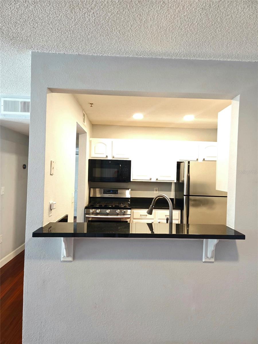 Image 12 of 27 For 2035 Dixie Belle Drive 2035j