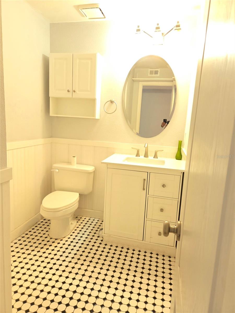 Image 6 of 27 For 2035 Dixie Belle Drive 2035j