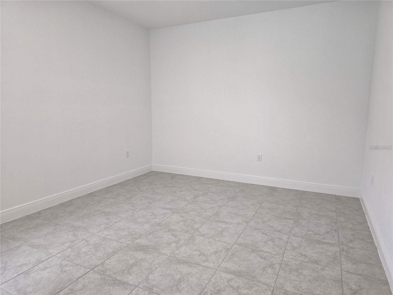 Image 8 of 8 For 9819 Neruda Street