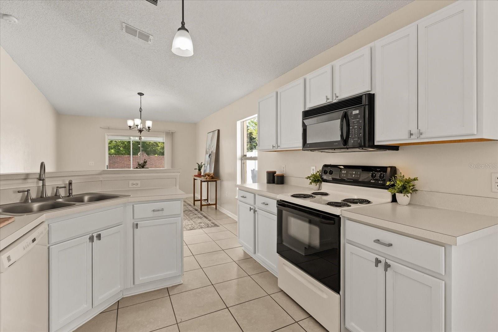 Image 5 of 19 For 2173 Corner School Drive