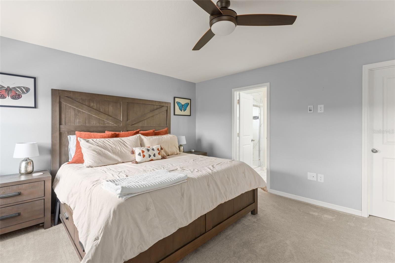 Image 21 of 44 For 13755 Bravante Alley