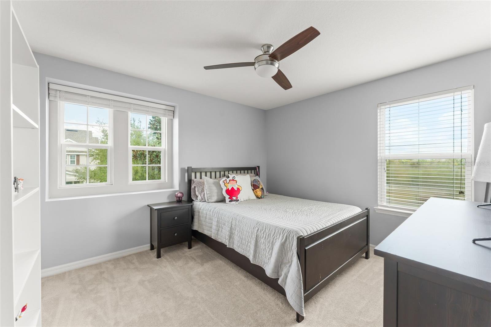 Image 25 of 44 For 13755 Bravante Alley