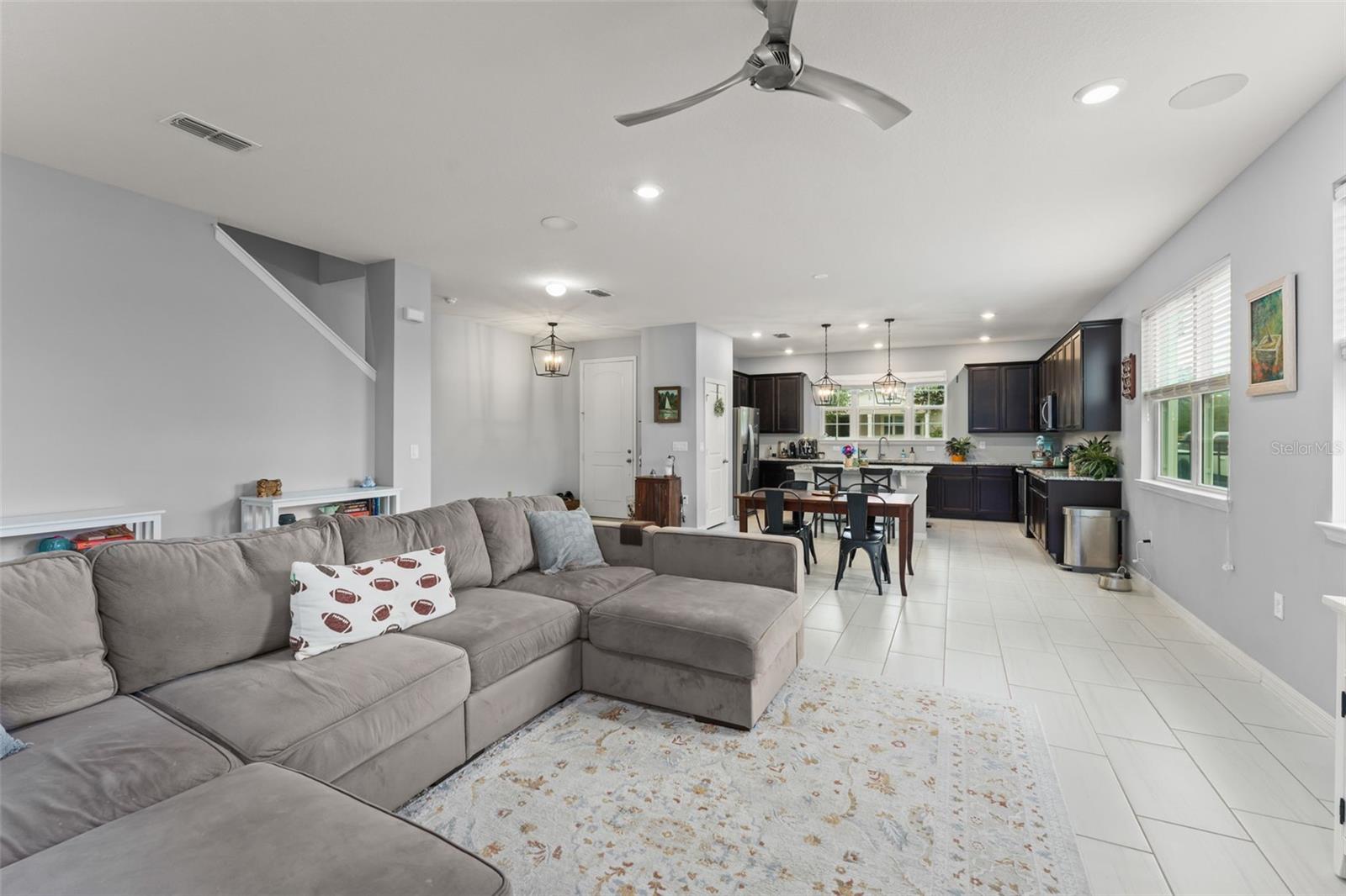 Image 3 of 44 For 13755 Bravante Alley