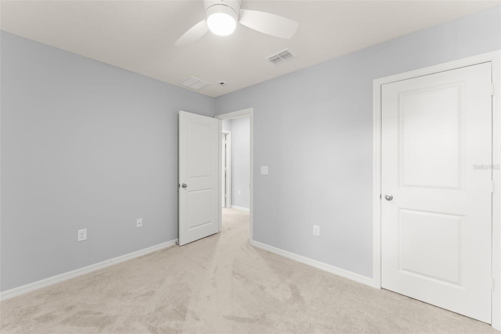 Image 31 of 44 For 13755 Bravante Alley