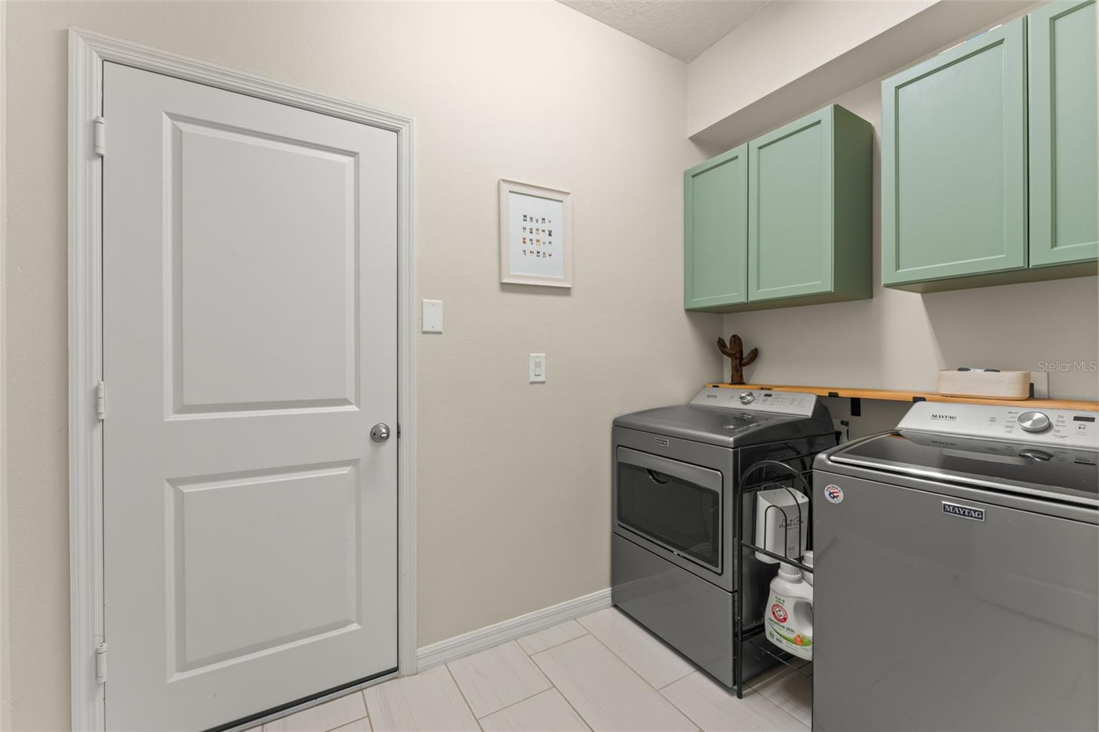 Image 33 of 44 For 13755 Bravante Alley