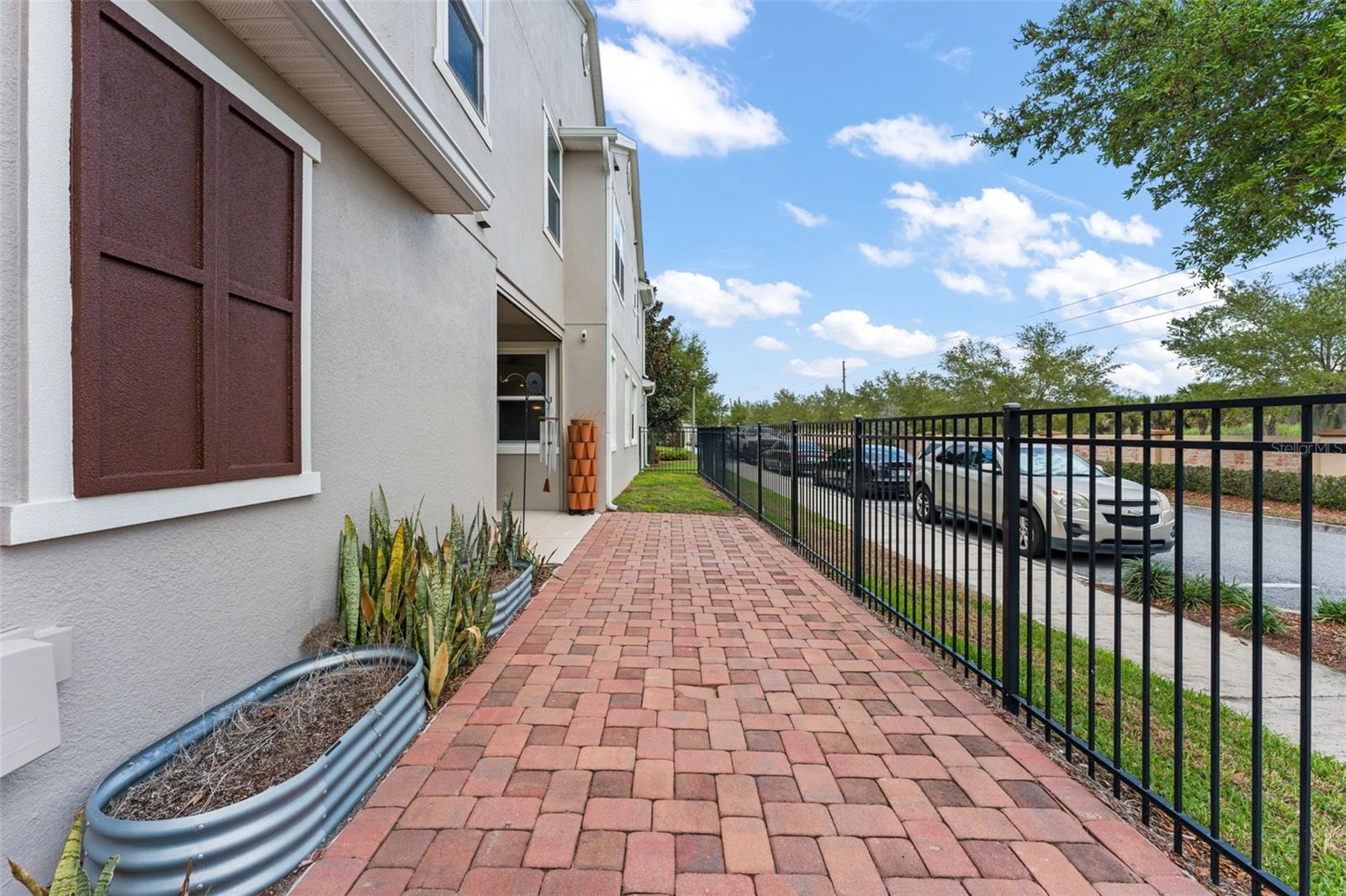 Image 37 of 44 For 13755 Bravante Alley