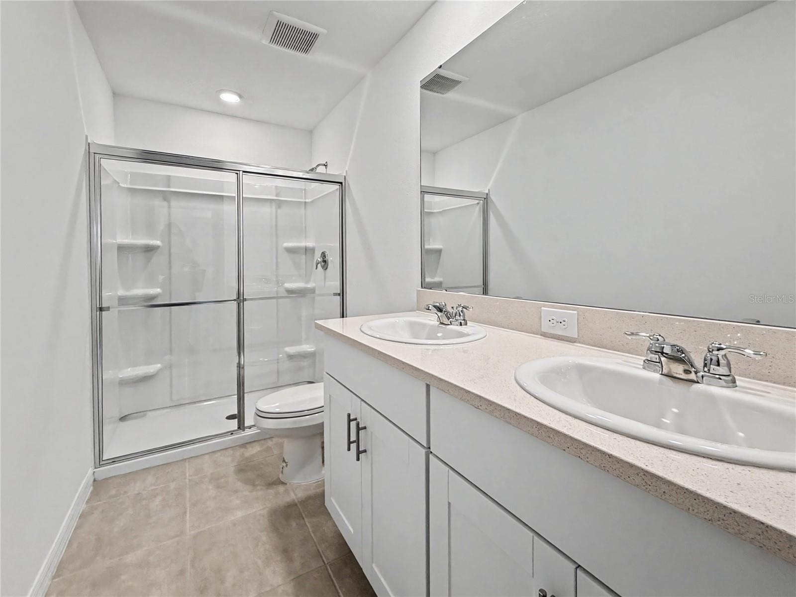 Image 15 of 21 For 2949 Skyline Loop