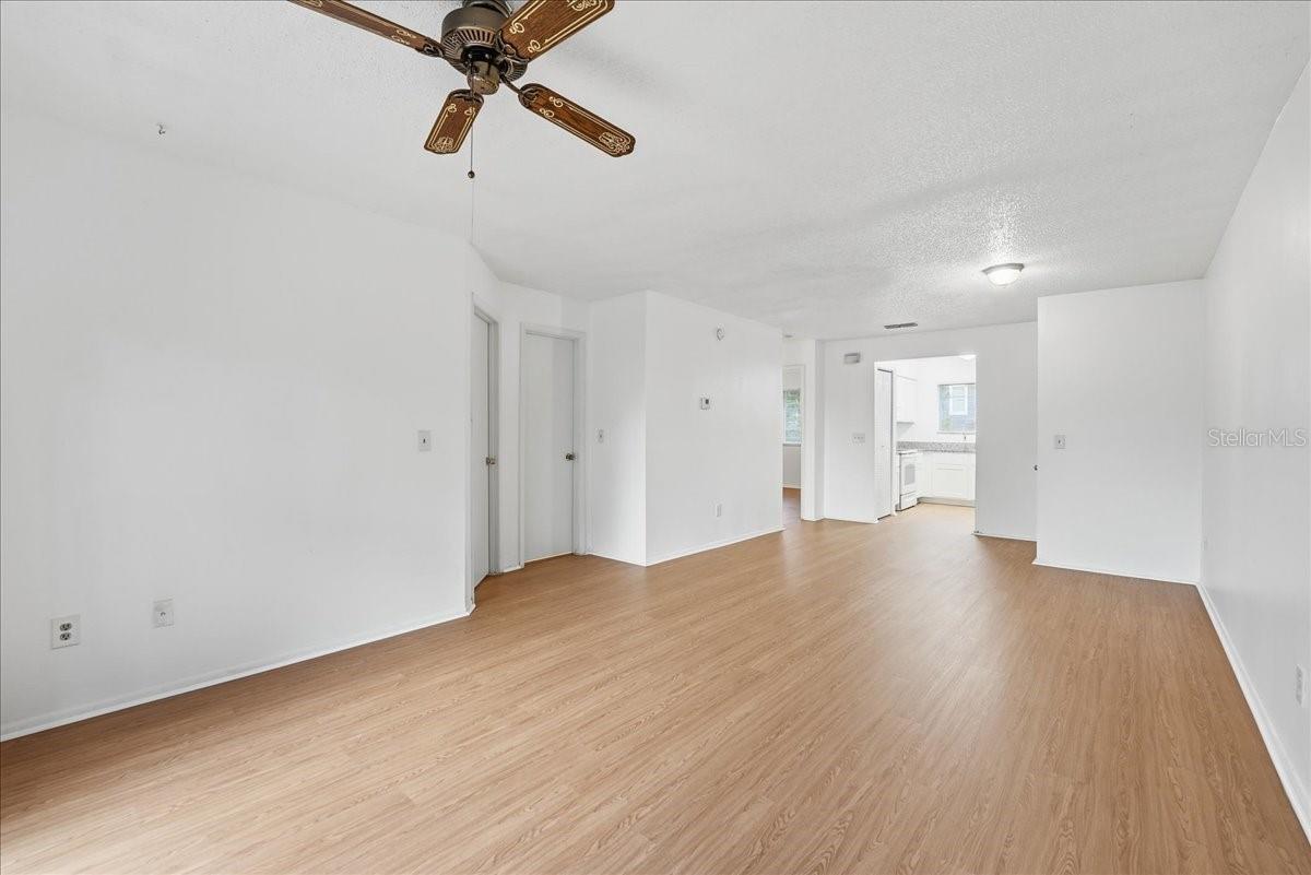 Image 3 of 11 For 3564 Aristotle Avenue 3564