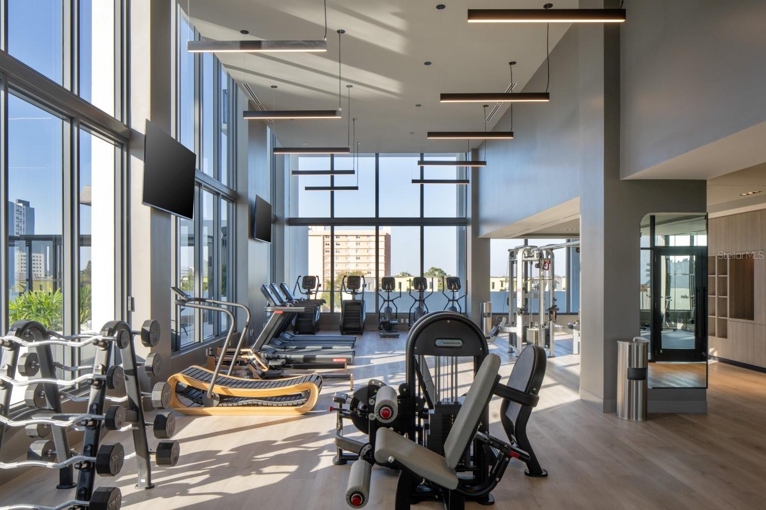 Image 14 of 32 For 1000 1st Avenue N B1