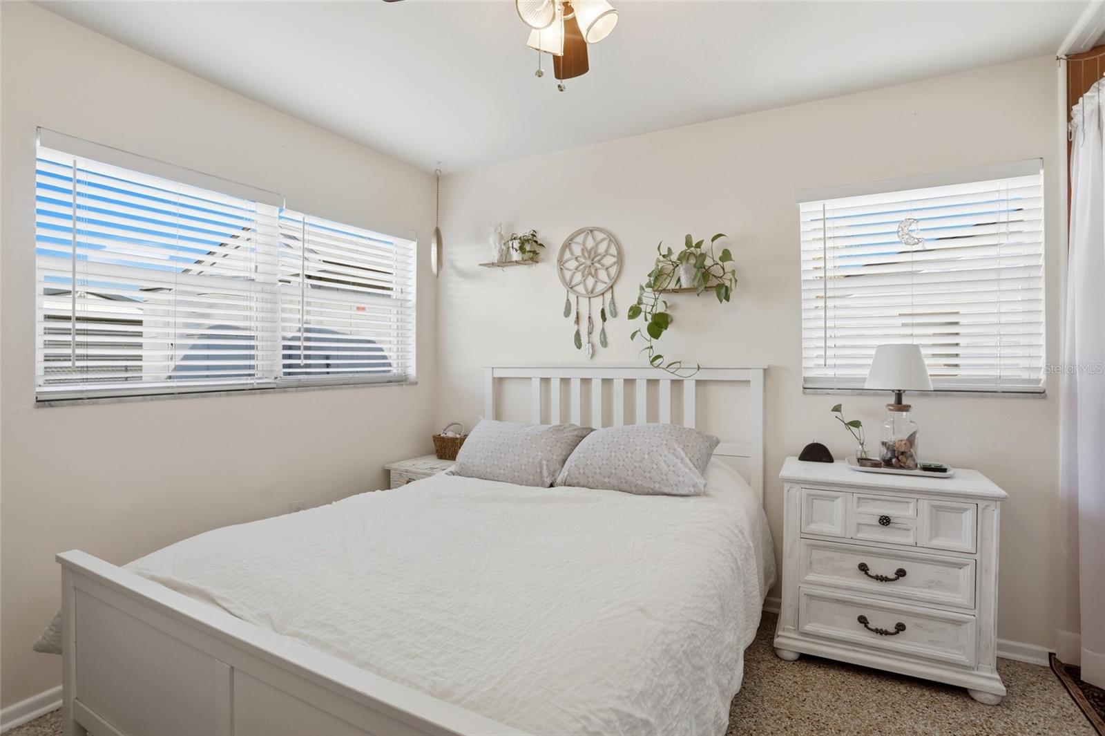 Image 25 of 48 For 408 Dakota Avenue