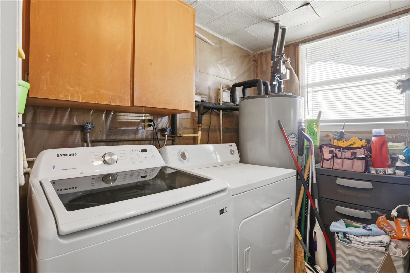 Image 30 of 48 For 408 Dakota Avenue