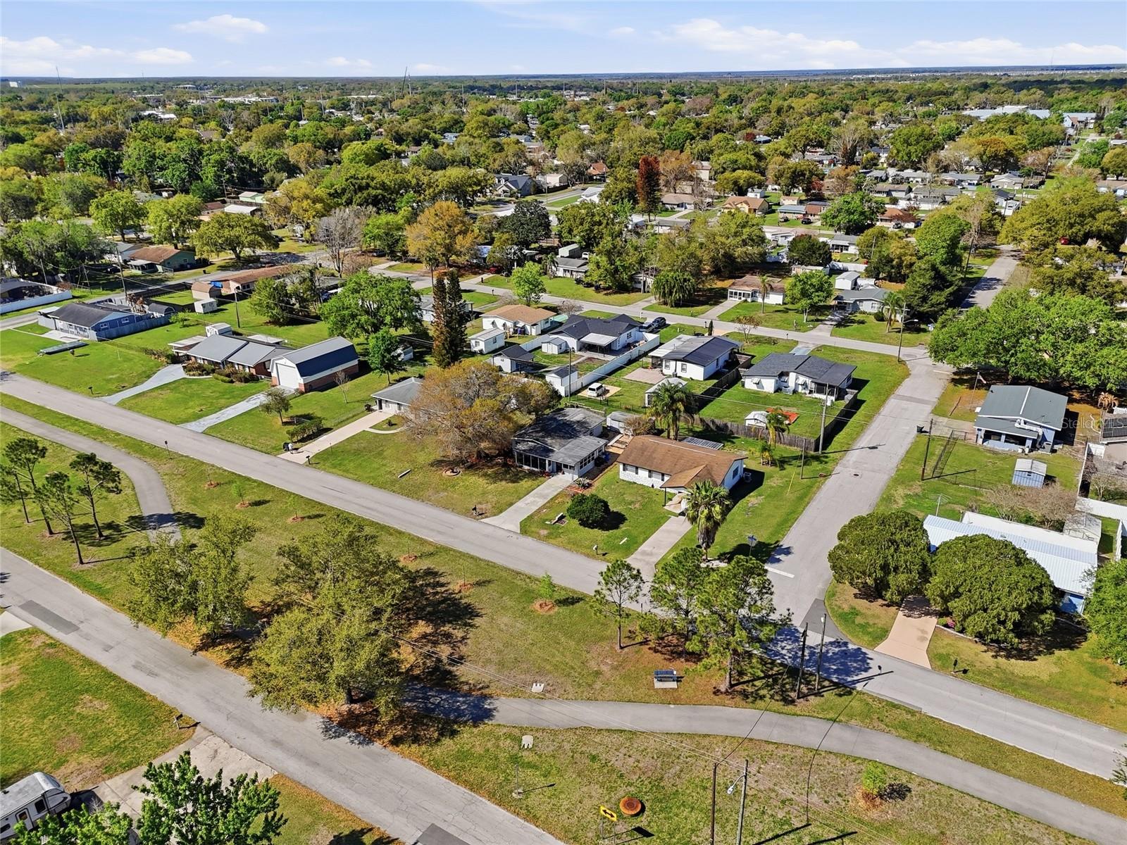 Image 43 of 48 For 408 Dakota Avenue