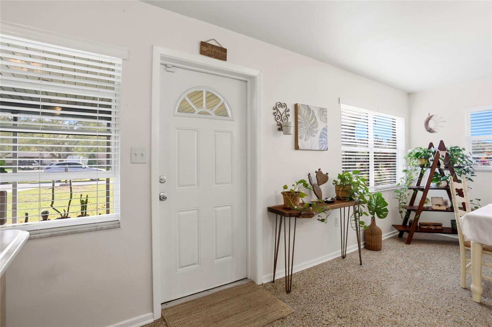 Image 9 of 48 For 408 Dakota Avenue