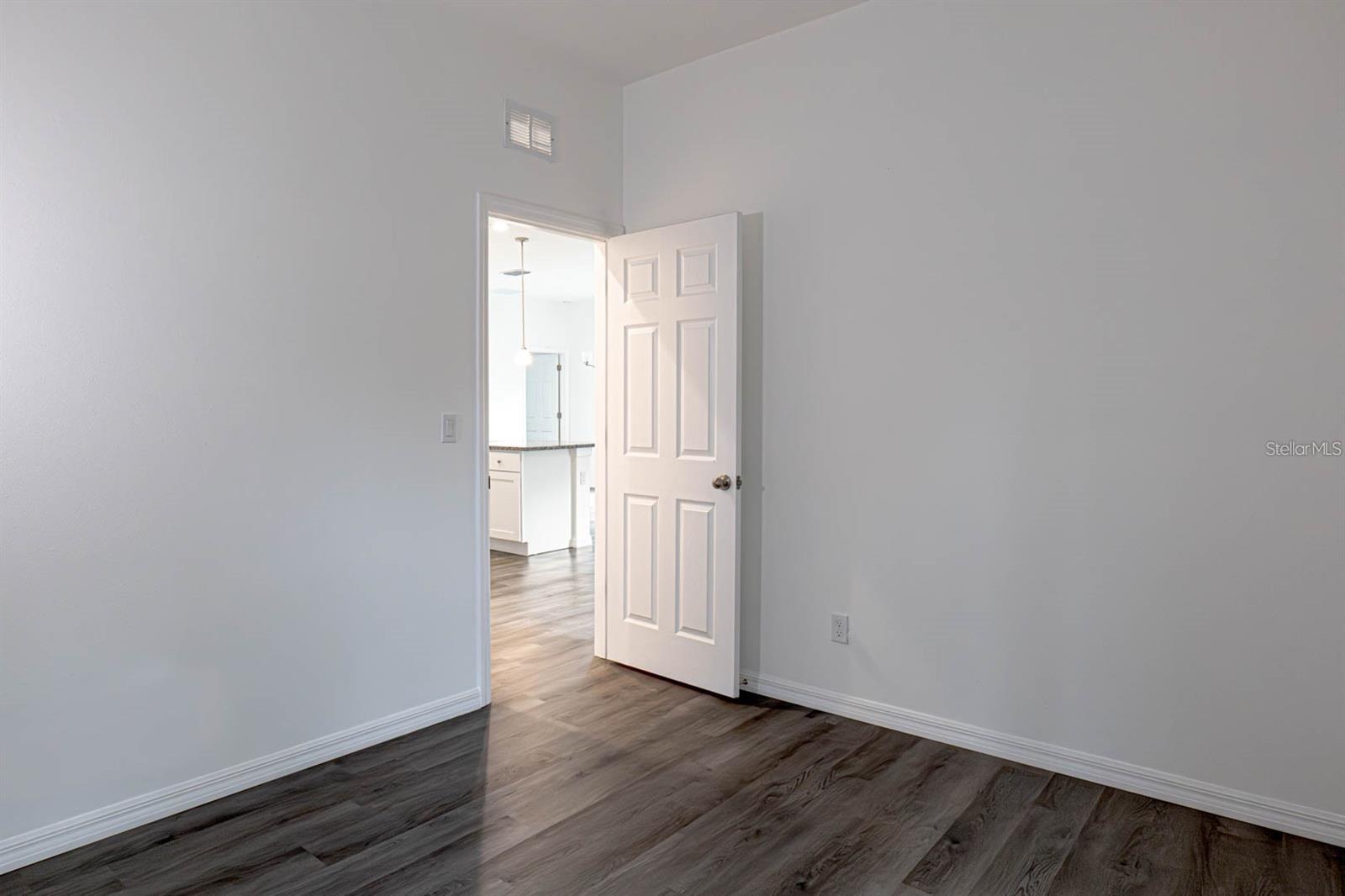 Image 16 of 25 For 442 Tobias Street