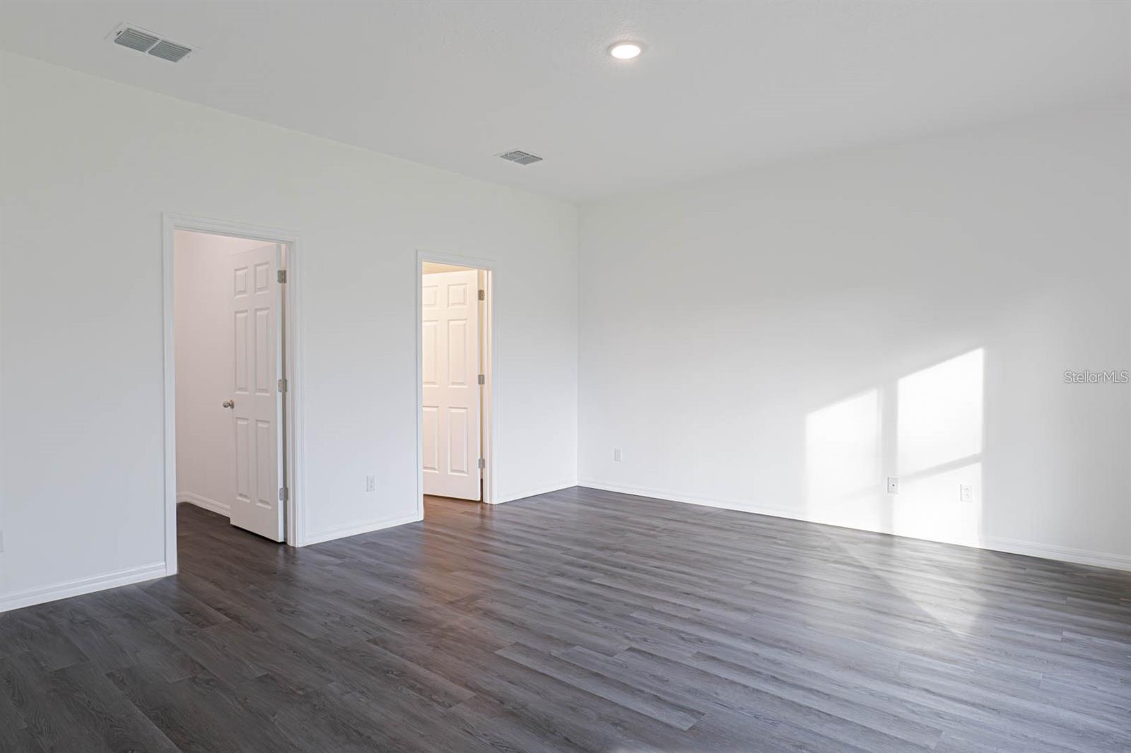 Image 17 of 25 For 442 Tobias Street