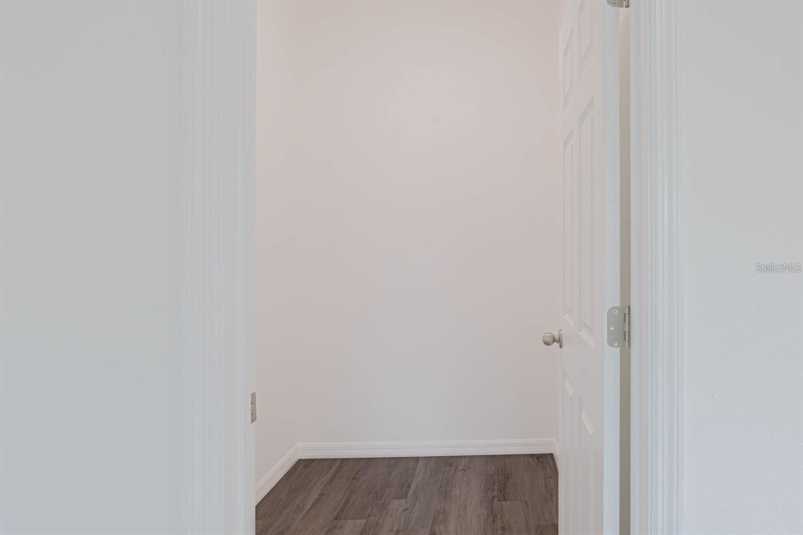 Image 18 of 25 For 442 Tobias Street