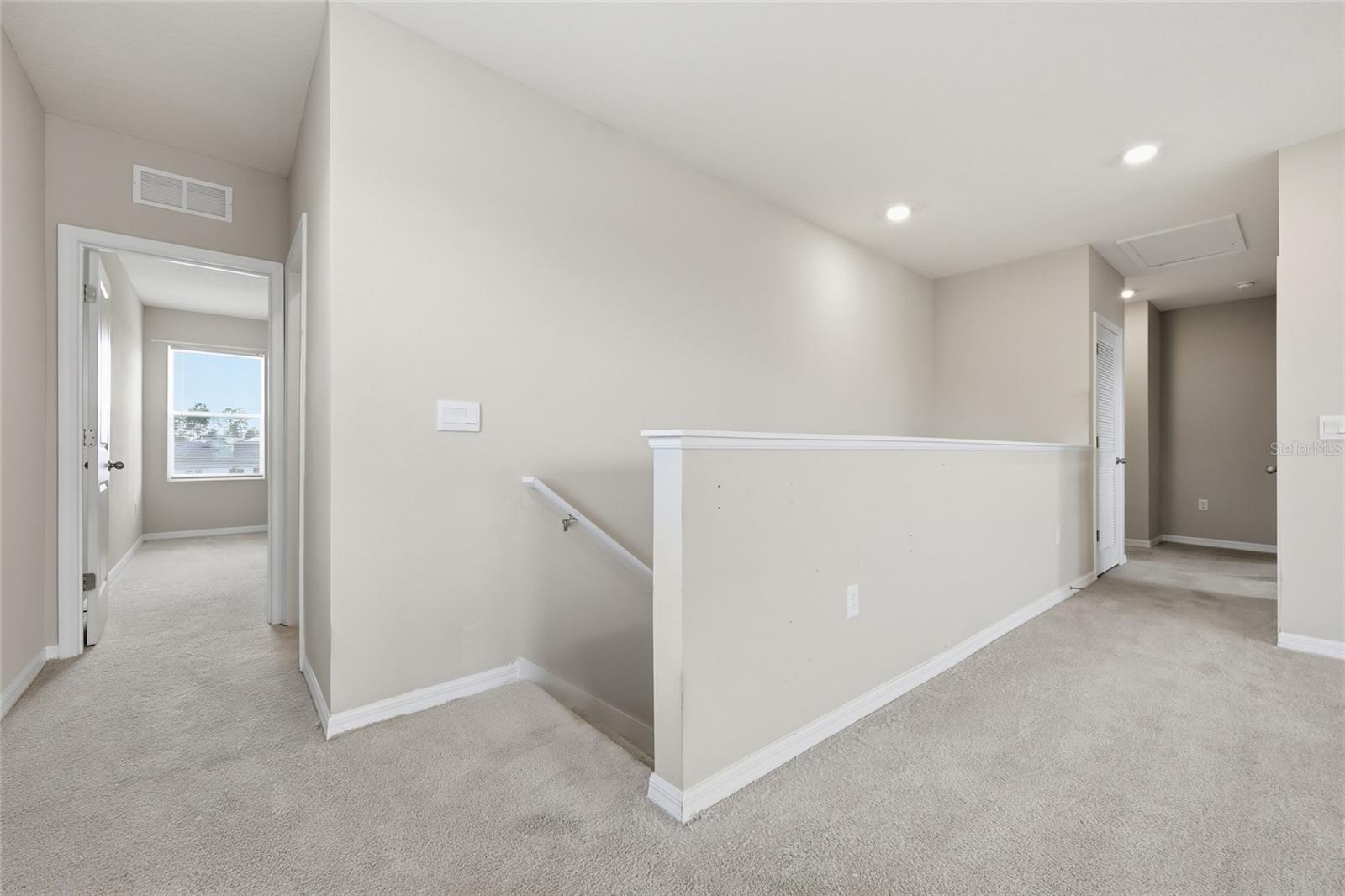 Image 27 of 48 For 1516 Tropical Oasis Avenue