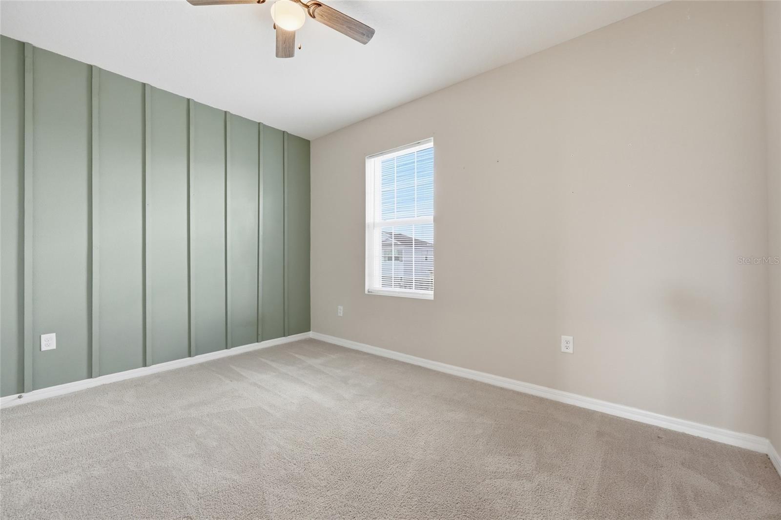 Image 33 of 48 For 1516 Tropical Oasis Avenue