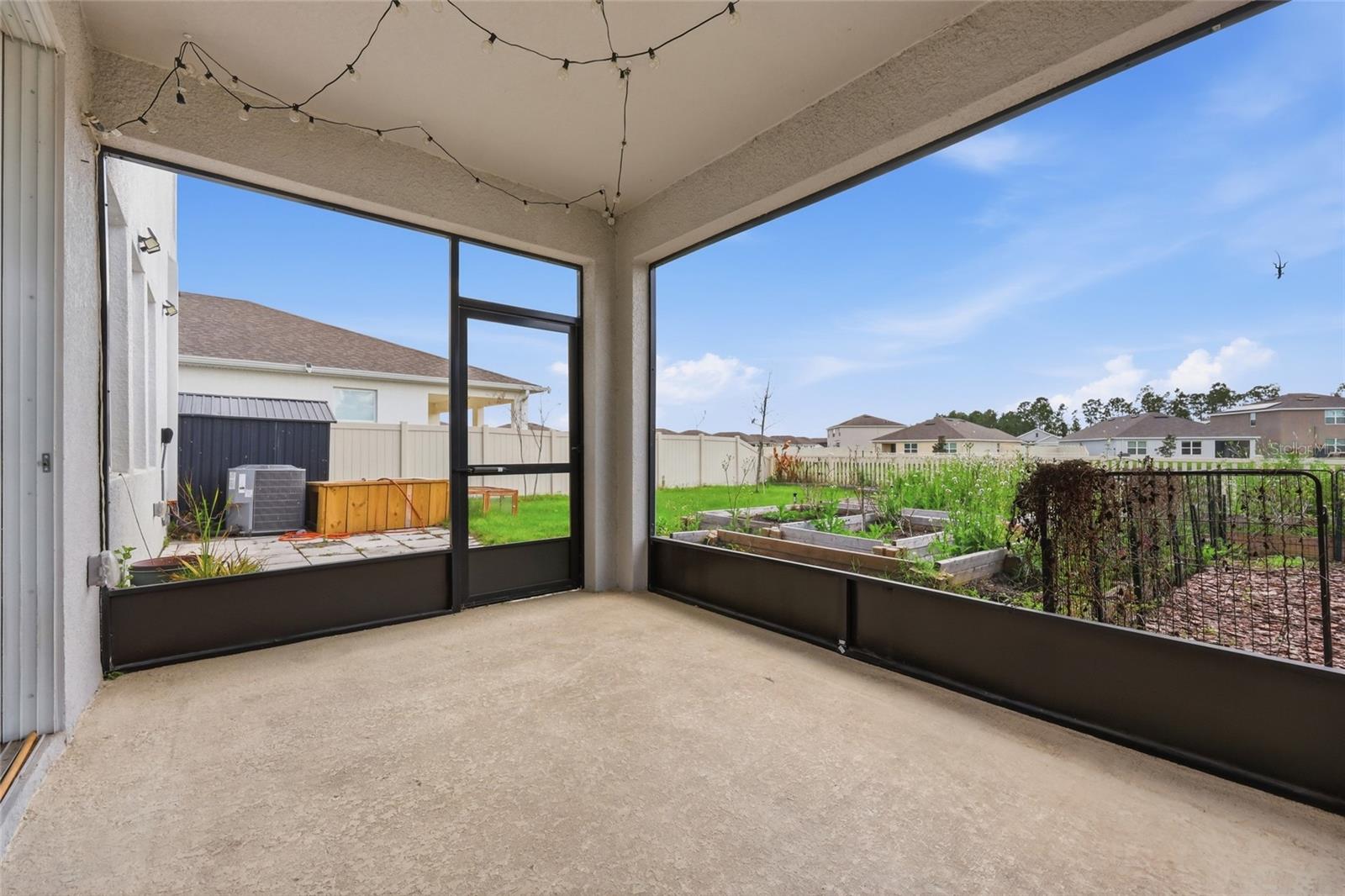 Image 41 of 48 For 1516 Tropical Oasis Avenue