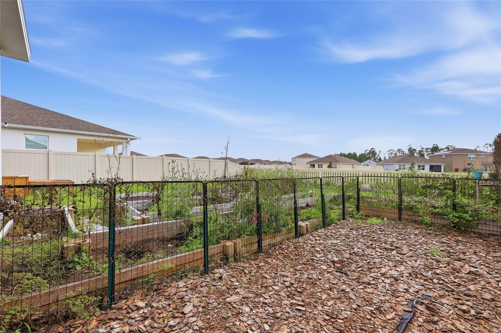 Image 42 of 48 For 1516 Tropical Oasis Avenue