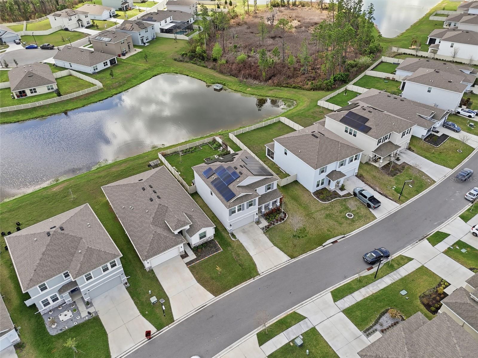 Image 7 of 48 For 1516 Tropical Oasis Avenue