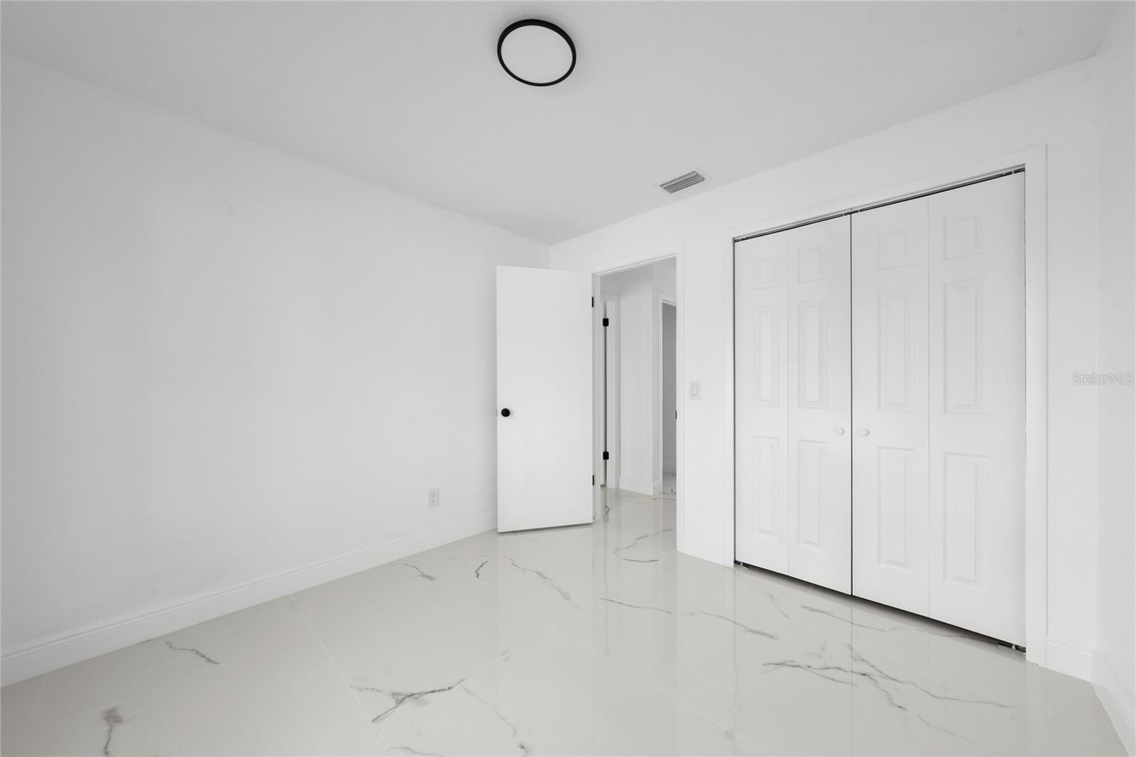 Image 15 of 28 For 5670 Breckenridge Circle