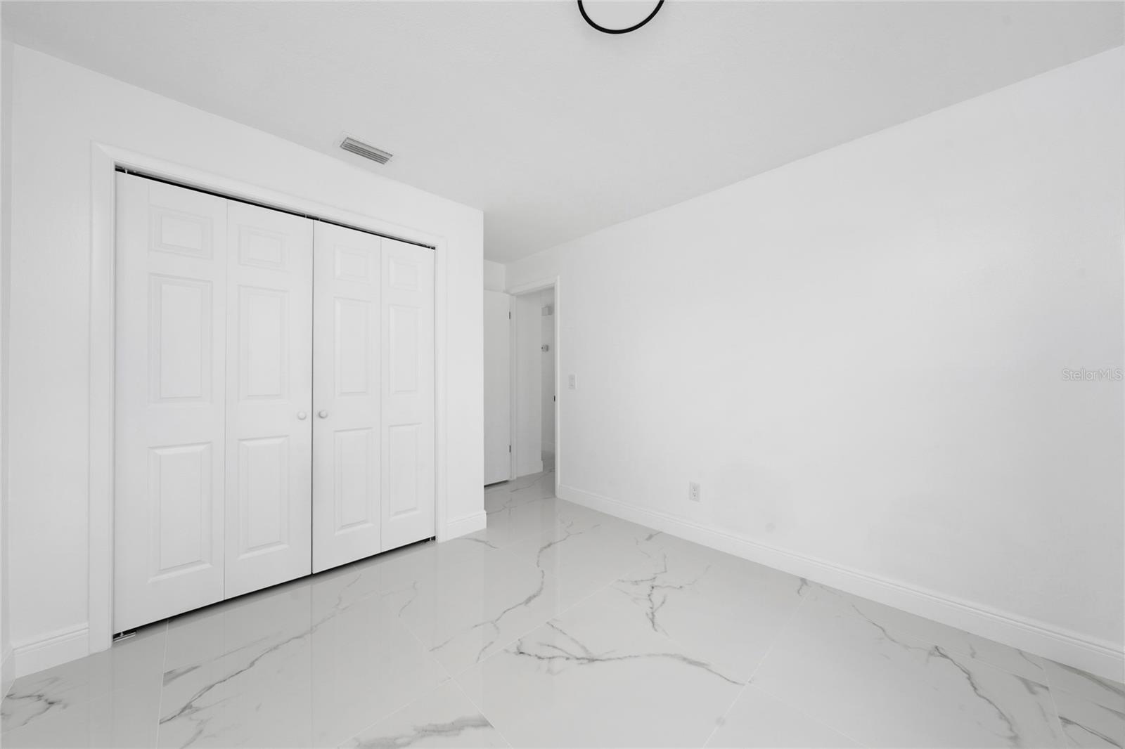 Image 17 of 28 For 5670 Breckenridge Circle