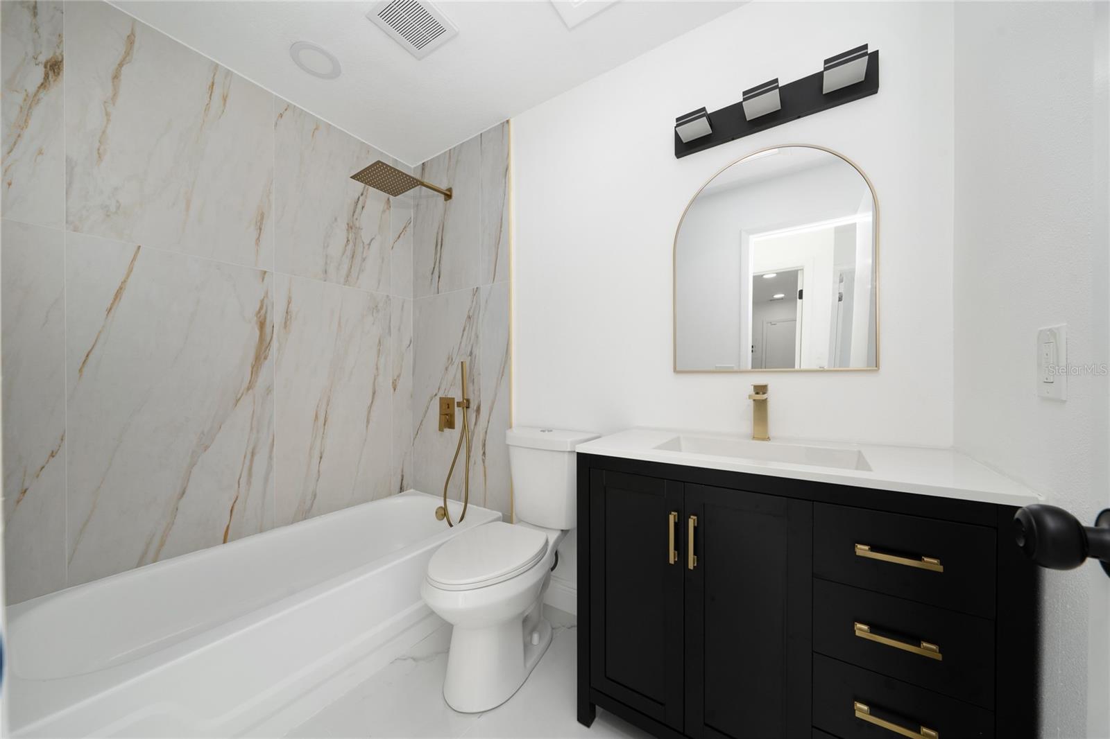 Image 18 of 28 For 5670 Breckenridge Circle