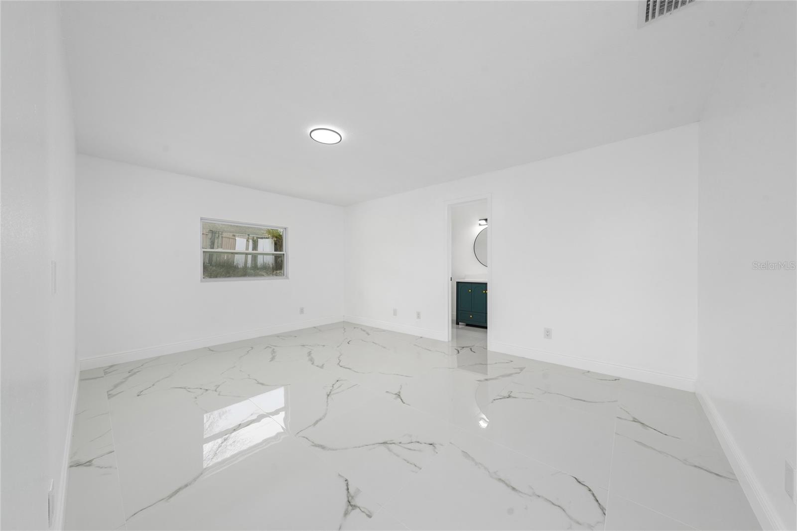 Image 23 of 28 For 5670 Breckenridge Circle