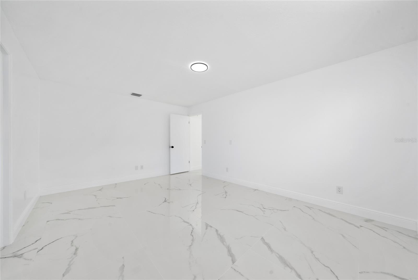 Image 24 of 28 For 5670 Breckenridge Circle