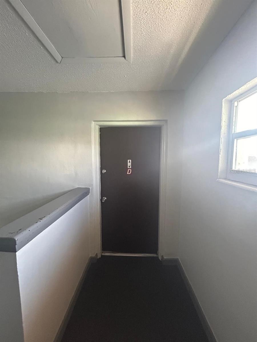 Image 4 of 17 For 1627 Oak Ridge Road D