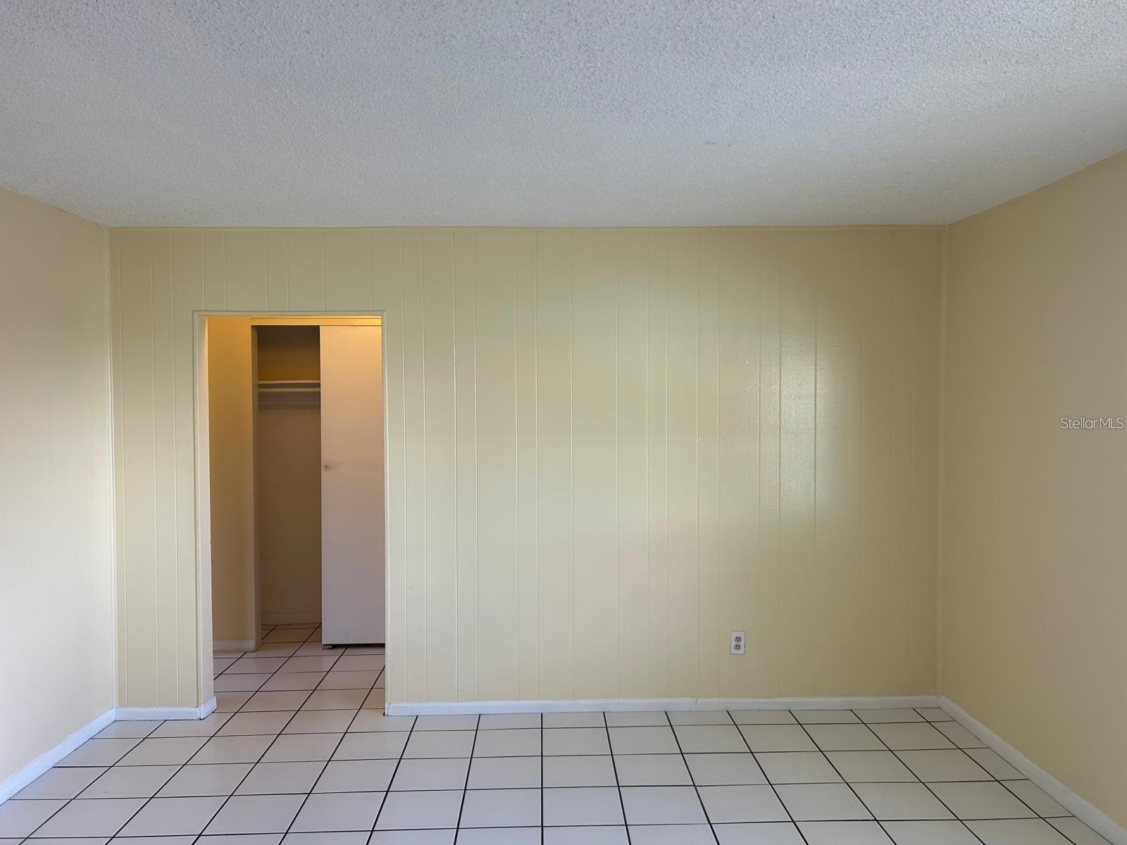 Image 9 of 17 For 1627 Oak Ridge Road D