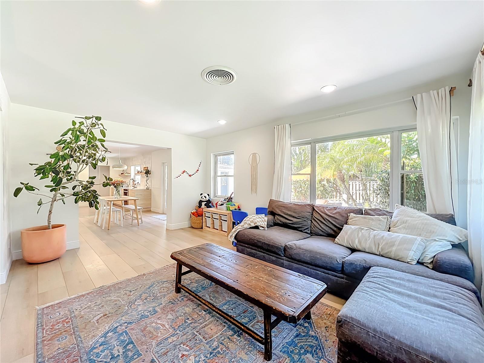 Image 18 of 60 For 535 Pawnee Trail