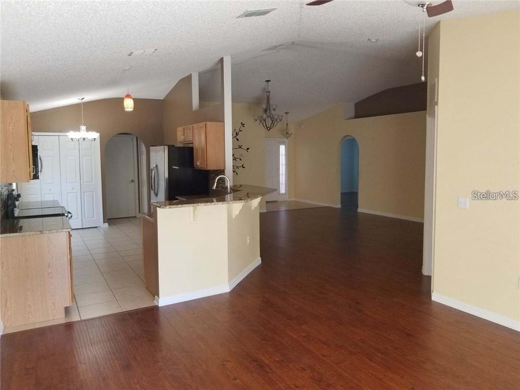 Image 2 of 13 For 5220 Silver Thistle Lane