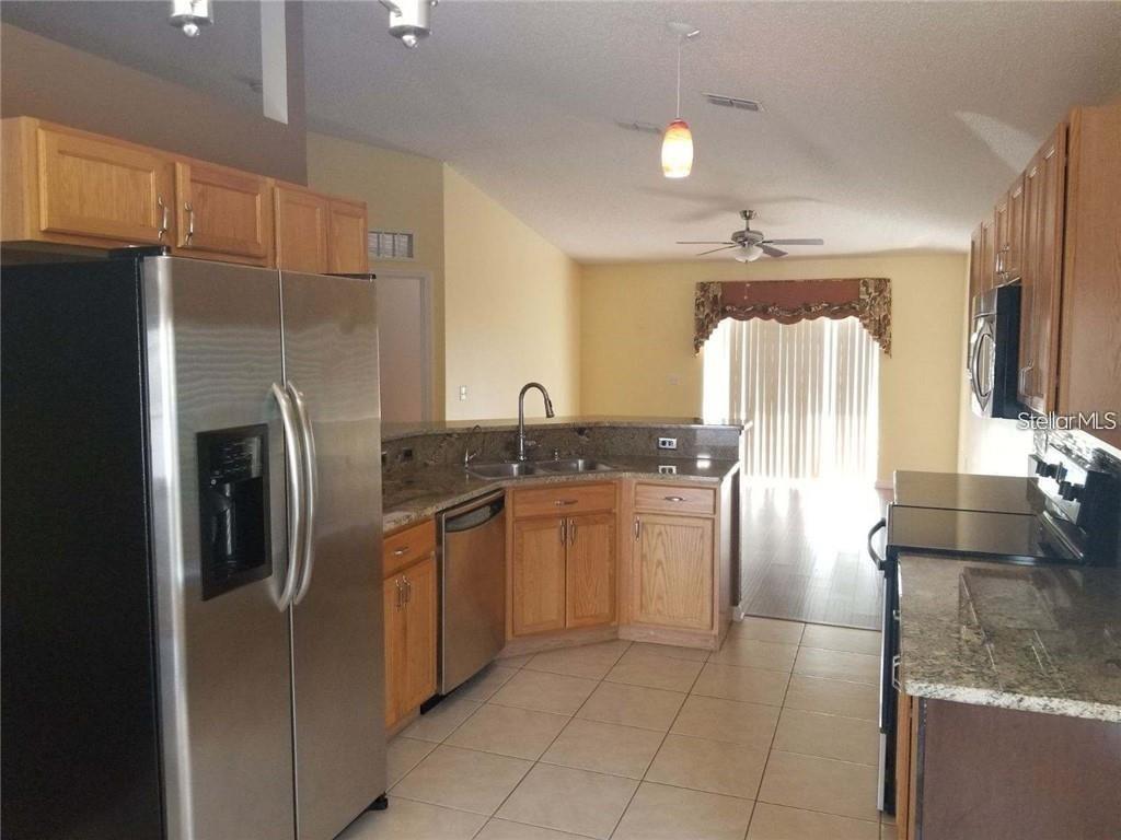 Image 3 of 13 For 5220 Silver Thistle Lane